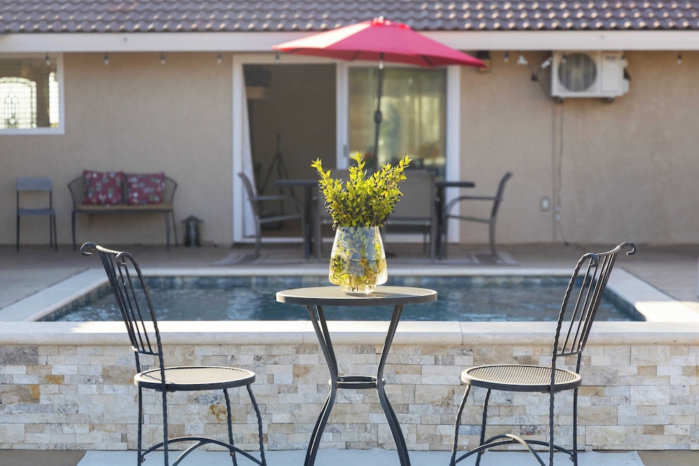 Bordeaux by Avantstay Private Pool, Hot Tub & Game Room Near Temecula