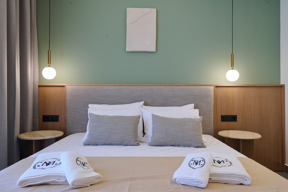 Monarco Executive Rooms