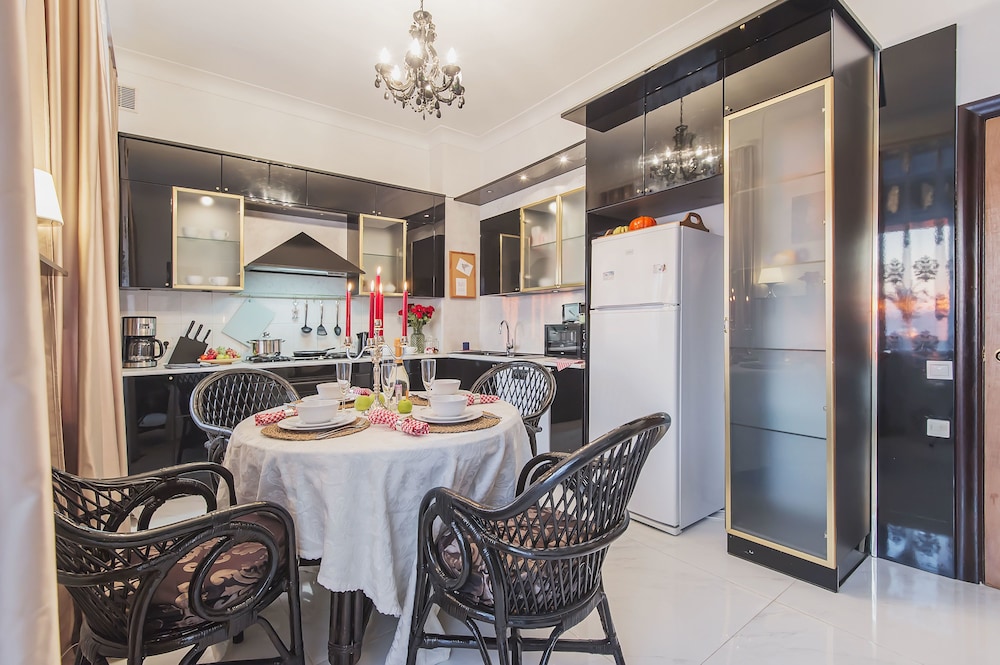 GMApartments 4 rooms with mansard on Tverskaya