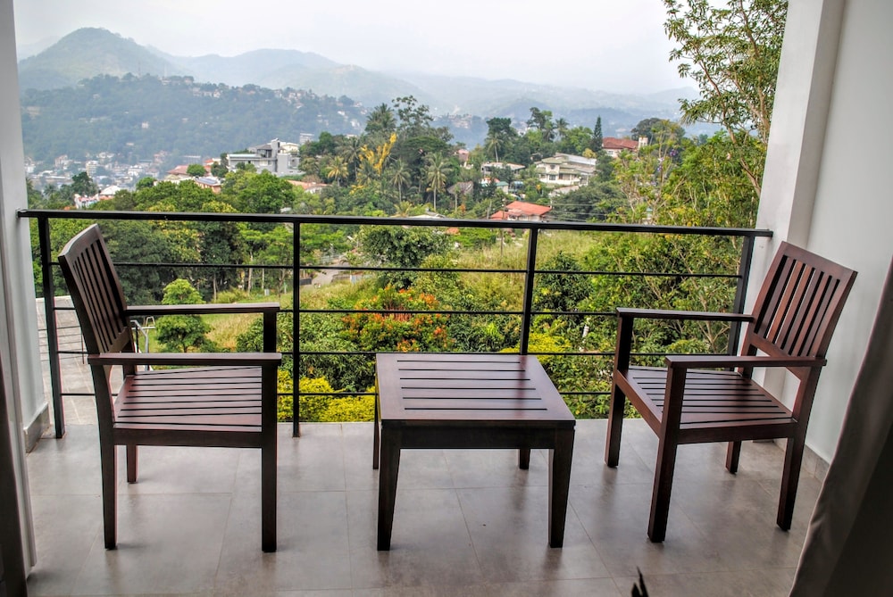 The Kandyan Villa