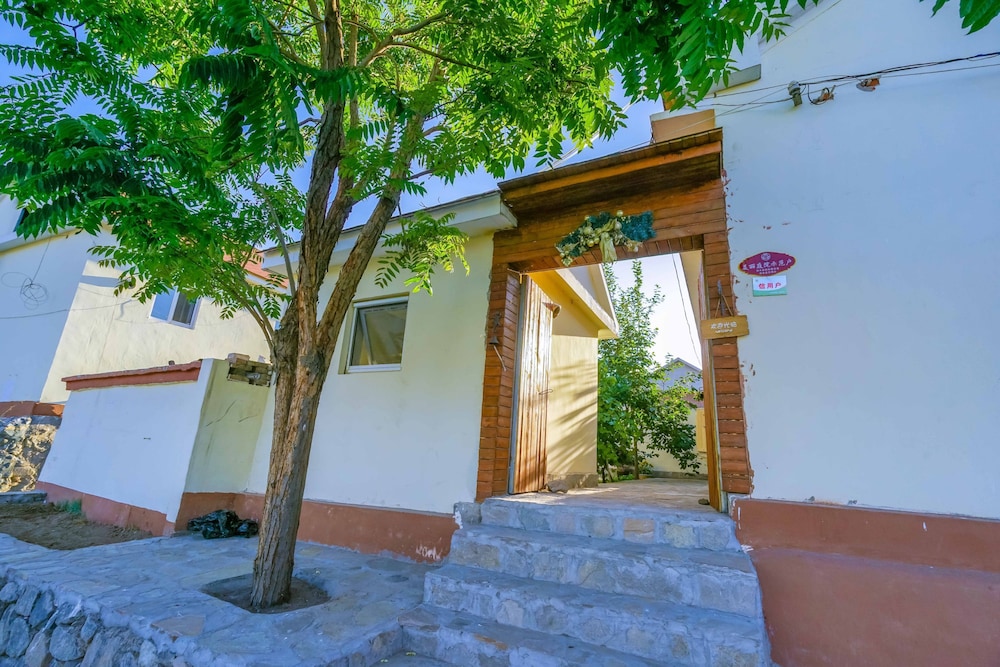 Yiyun Rural Residence Siji ChristmasTown