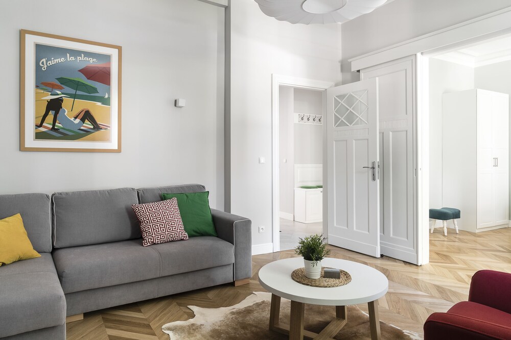 Sanhaus Apartments