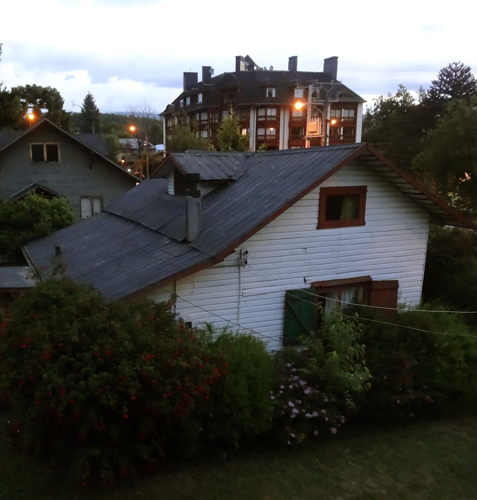 Hostal La Maison
