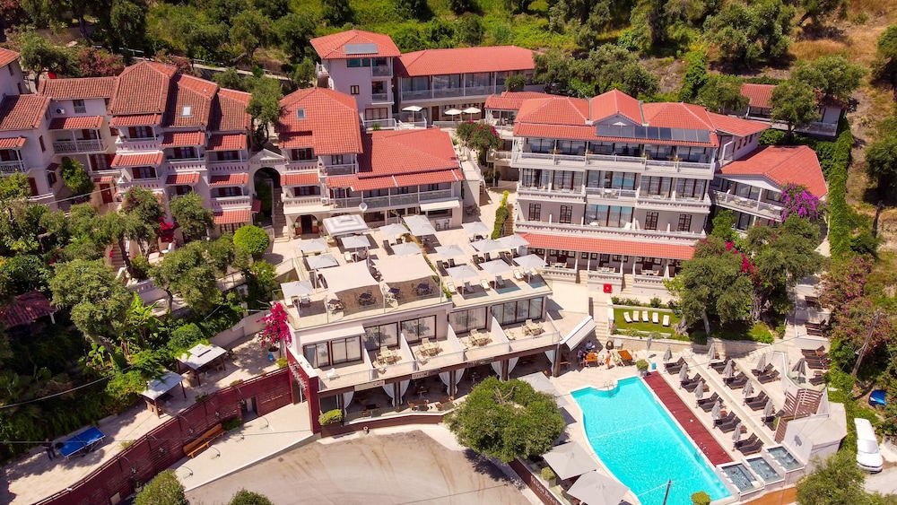 Hotel Valtos Beach Hotel - Image 1