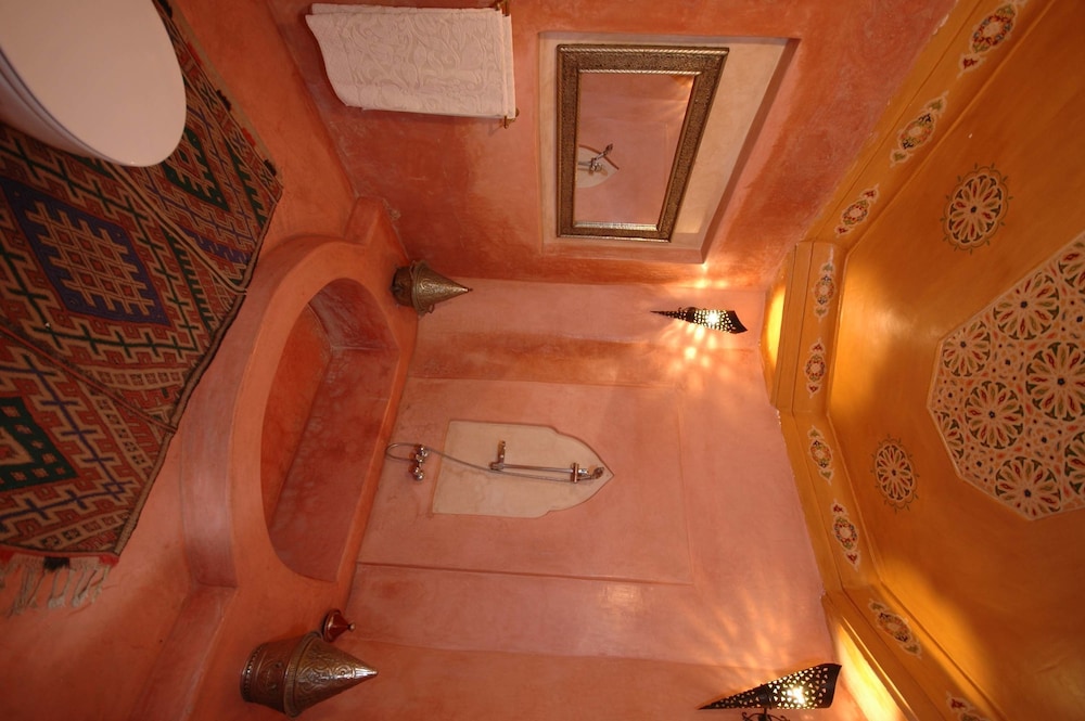 Photo 33