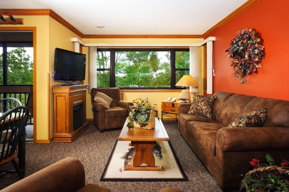 The Pointe Hotel and Suites