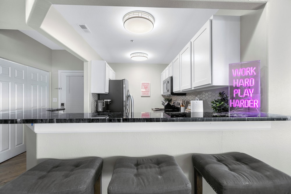 Emerald Bay Oasis Sleeps 6!