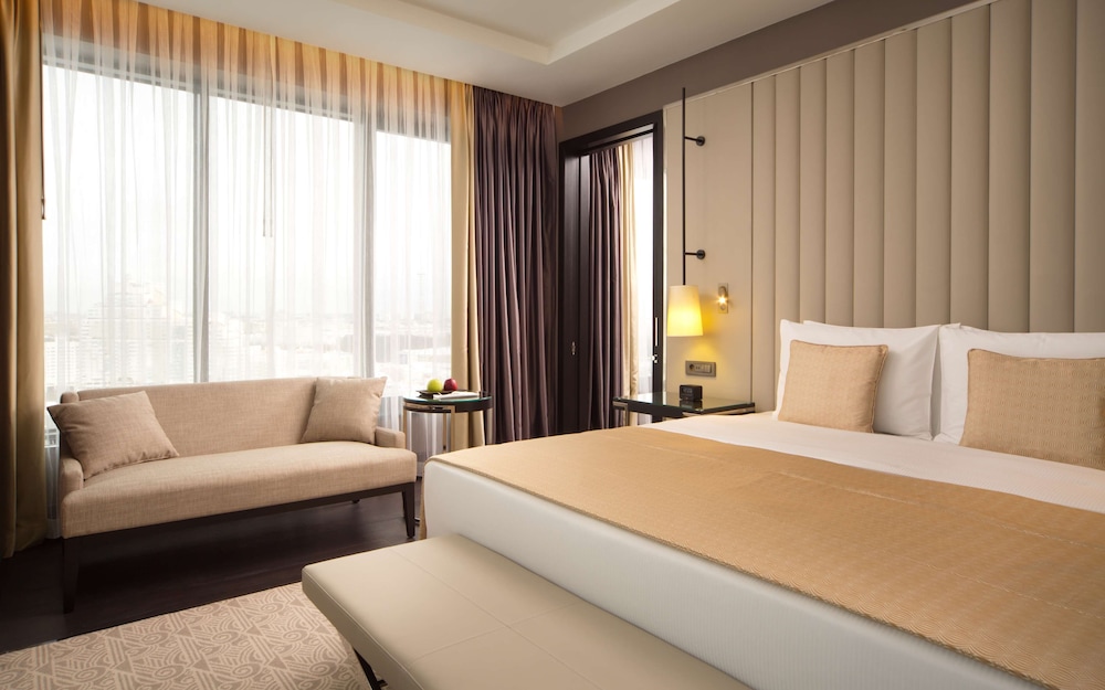 DoubleTree by Hilton Hotel Minsk