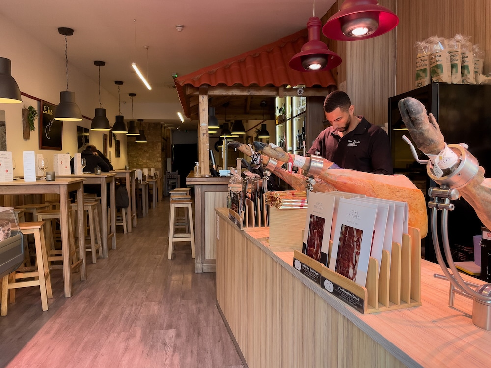 restaurant
