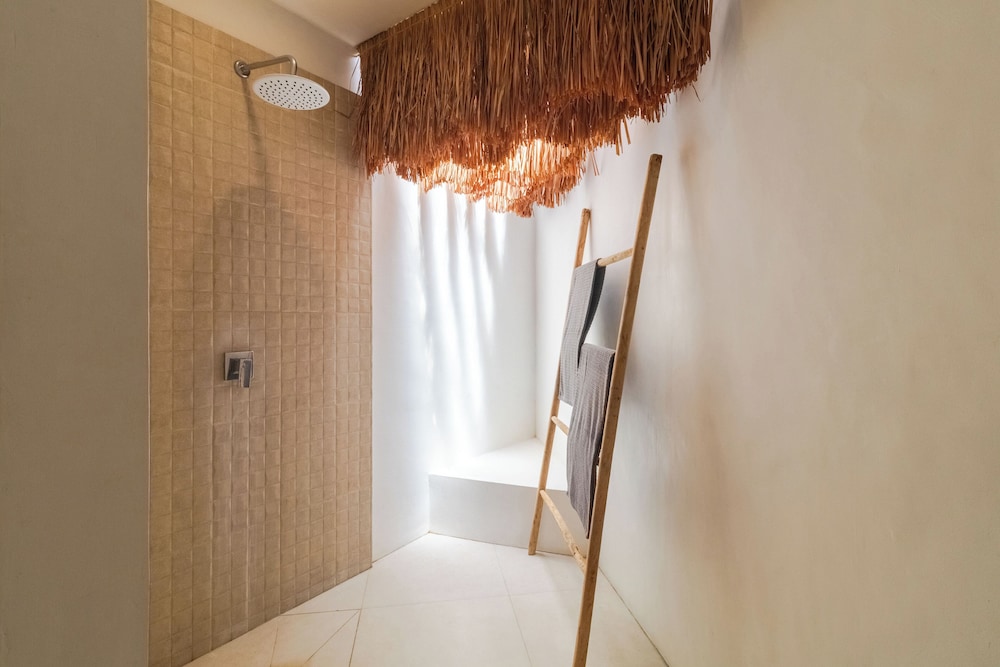 Villa Cocodrilos 1 by Pertama Management