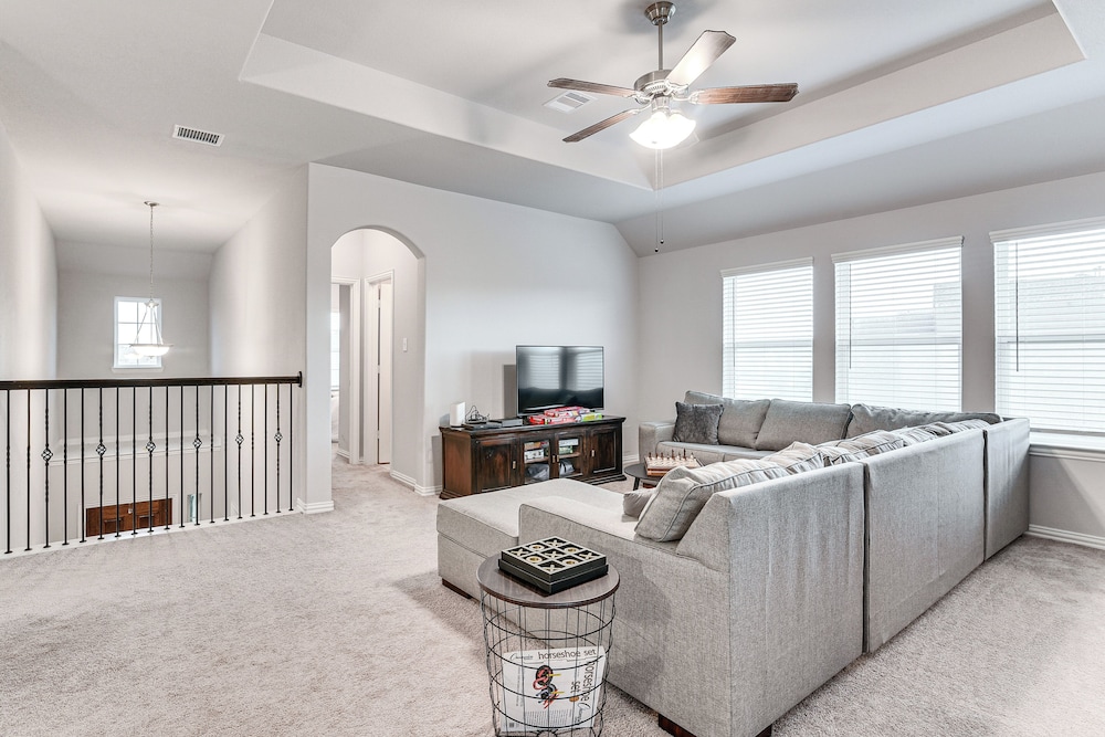 Grand Family Home w/ Patio & Fenced Yard in Arcola