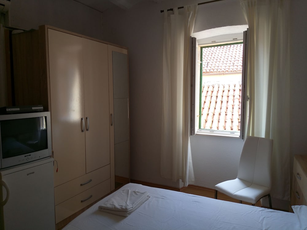 Photo 29