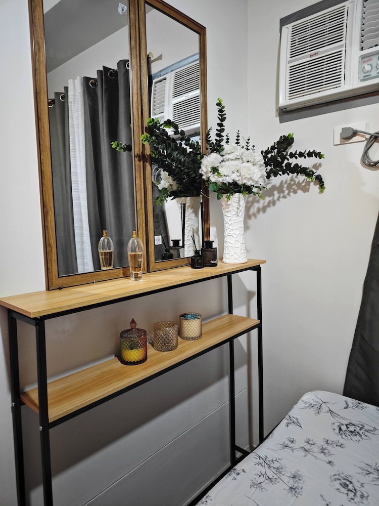 Luxurious and Cozy Condo in Quezon City With City View