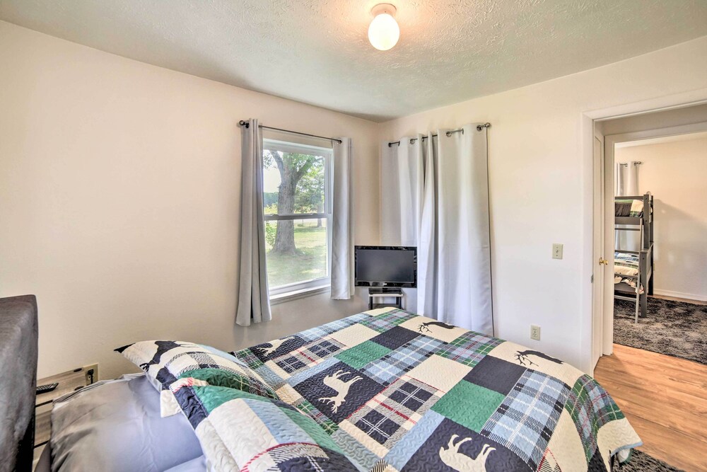 Pet-friendly & Peaceful Northern Michigan Gem view 5