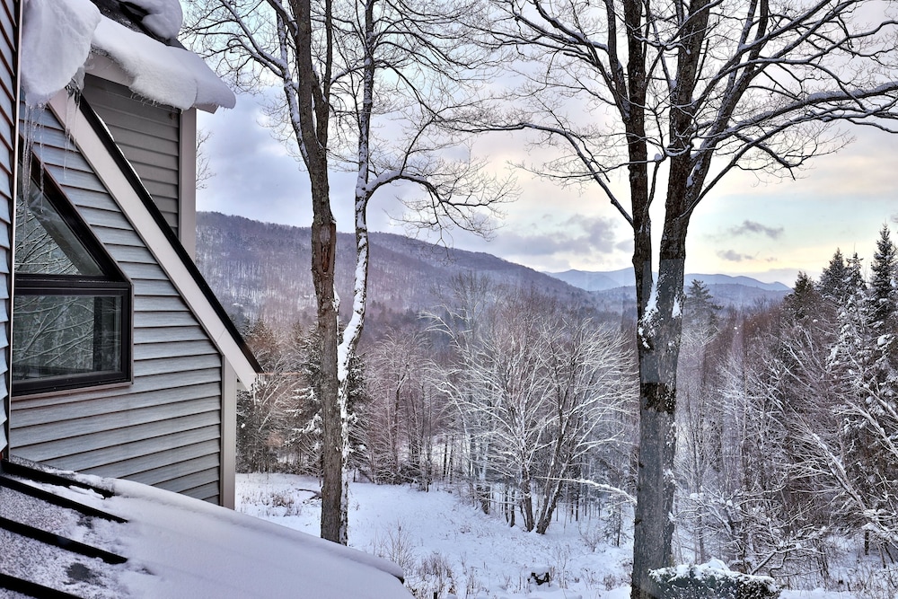 Mountainview Escape 4 Bedroom Home