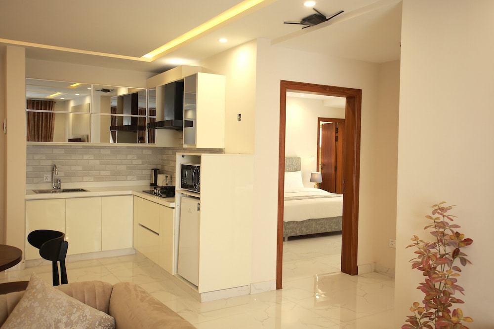ZAR Luxury Suites Murree