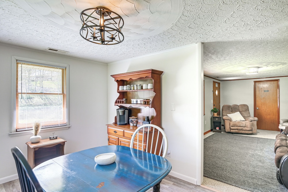 Home w/ Bunkroom: 2 Mi to Hatfield & Mccoy Trail