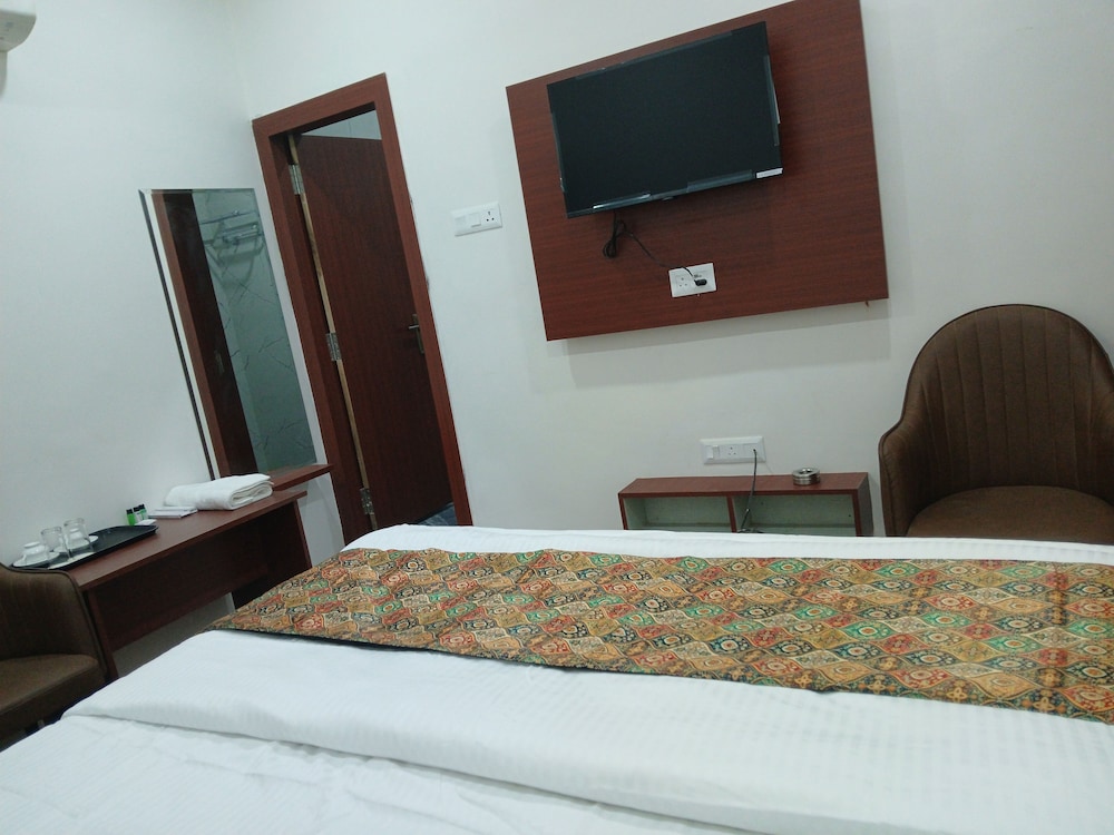 The Millennium Kashi Hotel