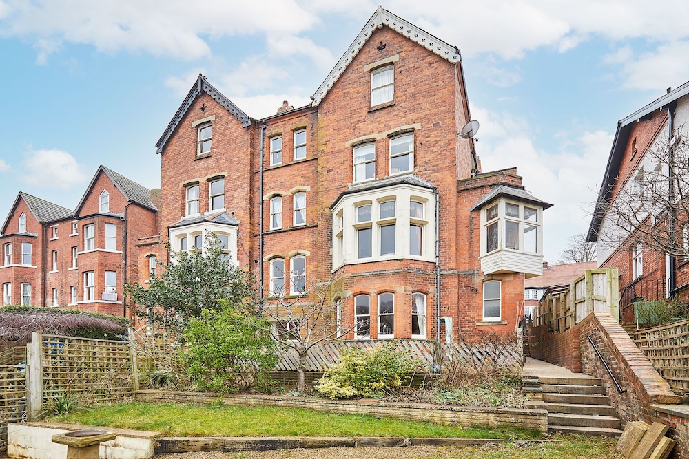 Host Stay The Garden Flat