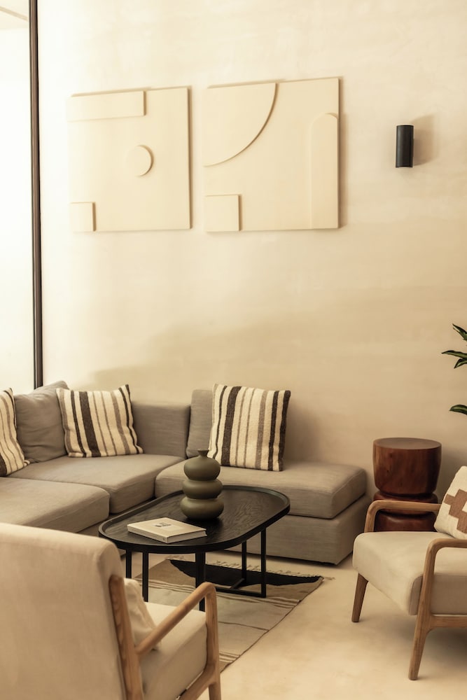 BT Homes - Zama Boho