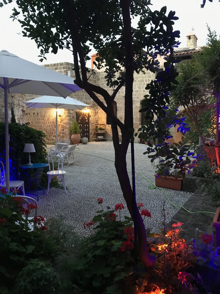 Saint Artemios Hotel and Oriental Suites