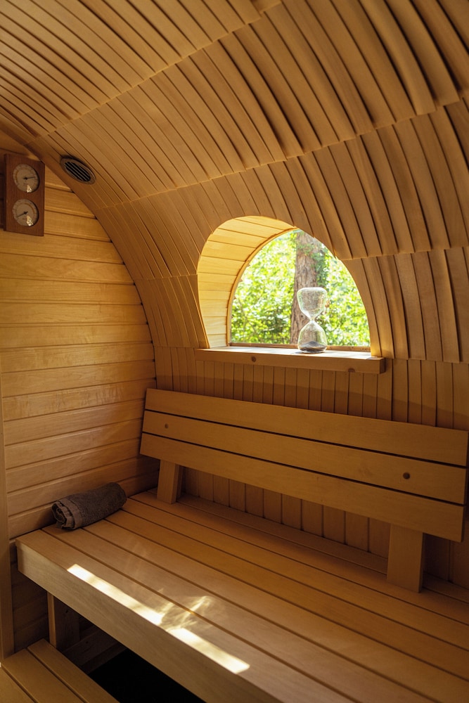 LA FORESTALE Luxury Ecolodge