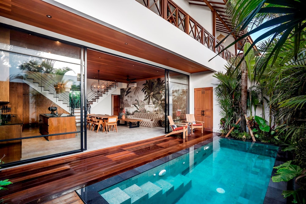 Nusantara Loft 2 Rote by Alfred in Bali - Charming 3 Bdr Pool Villa Near Pererenan Beach - Canggu