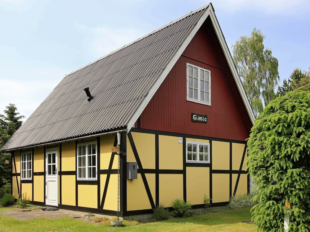 6 Person Holiday Home in Hals-by Traum