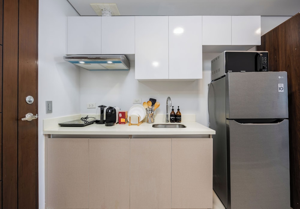 Virgo Nest Rentals - 38th Park Ave, IT Park Cebu - City View