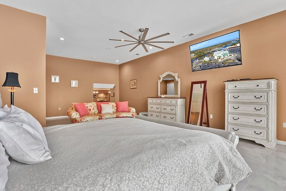 Sands Beach Club Ph1114 4 Bedroom Condo