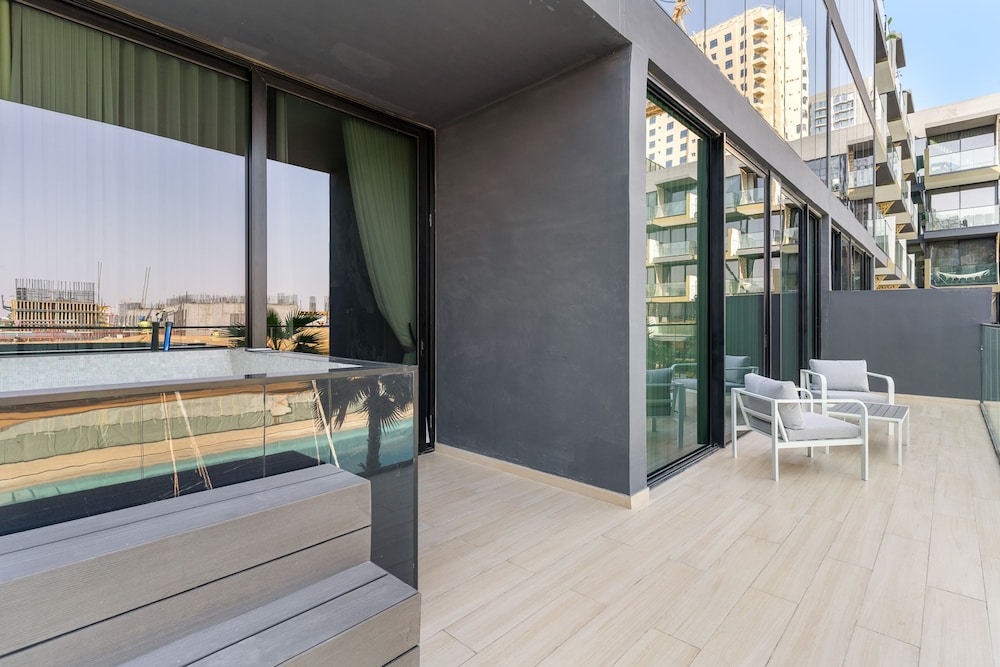 Binghatti Crescent - 202 2BD