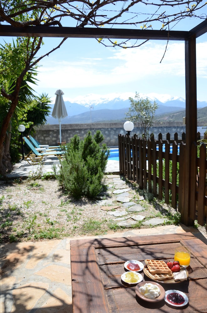 Villa Athina