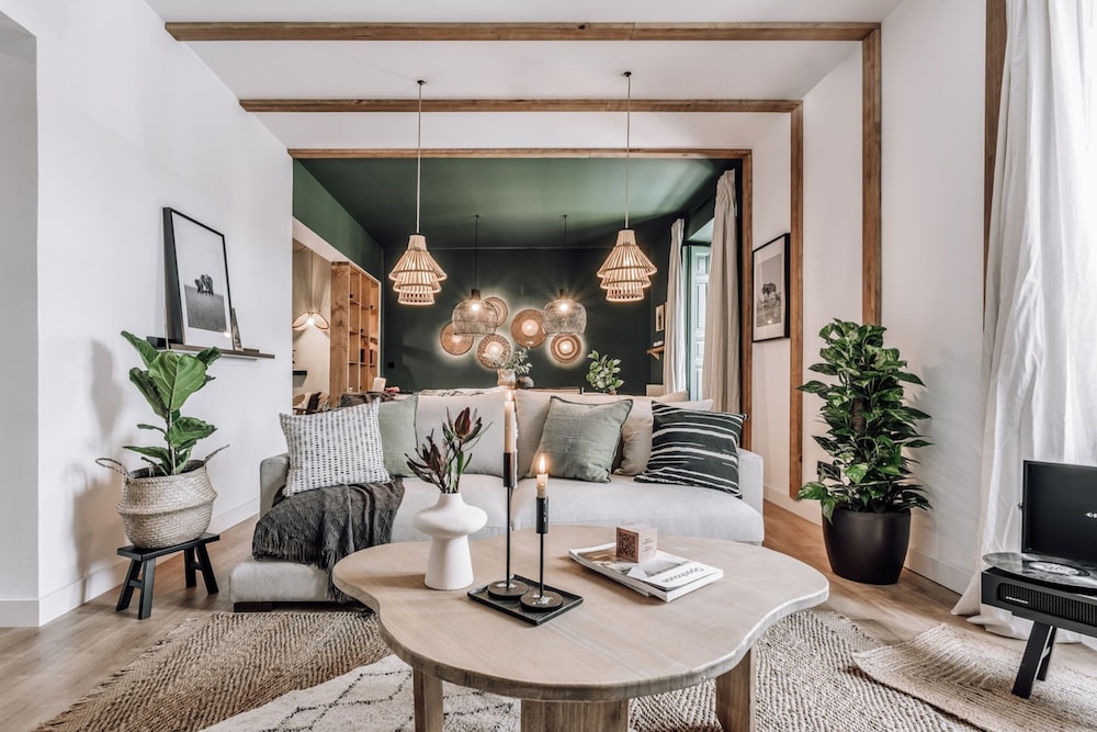 Lunda - 2 Bedrooms in Malasa a