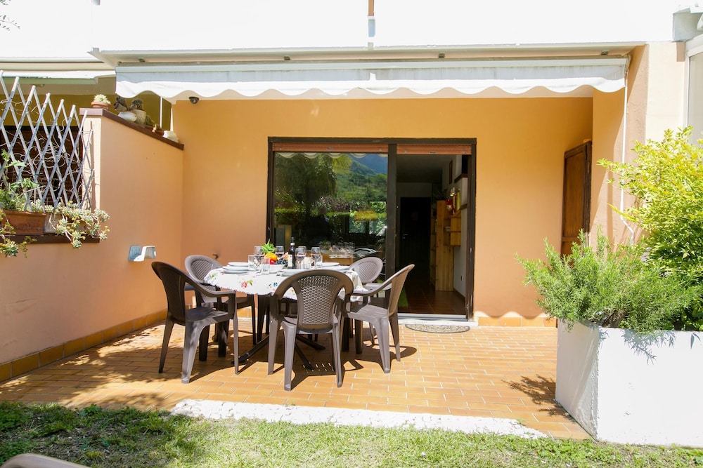 Residence Christina Due Laghi view 3