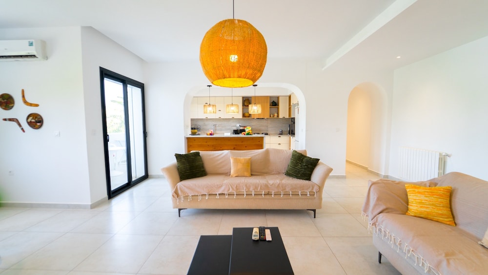 Residence Jannet 1 Luxury Seaside 3 Bedrooms