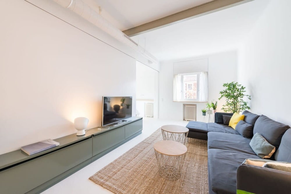 Delicias Designer 2 Bedroom Apartment in Atocha