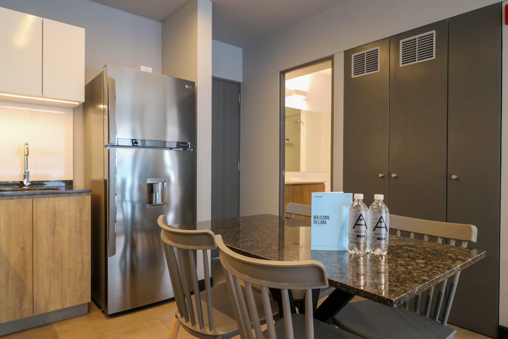 w Prestigious 2BR w Amazing Deco in San Isidro