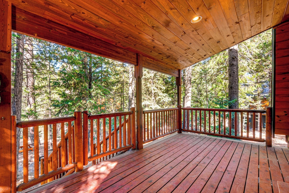 Near National Parks: Duck Creek Cabin Retreat