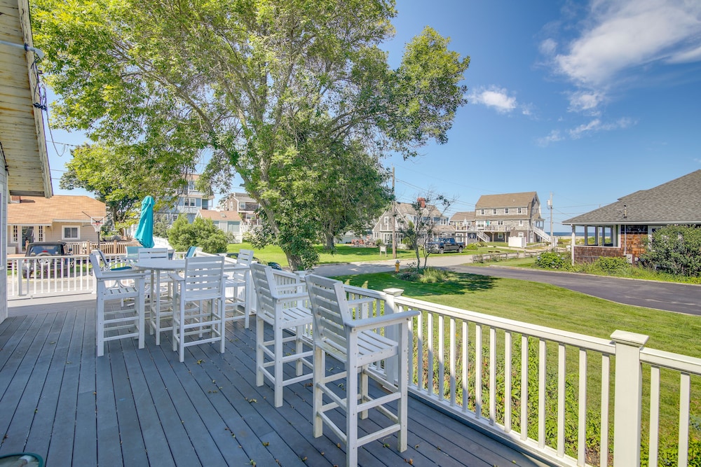 Charming Scituate Home w/ Deck - Walk to Beaches!