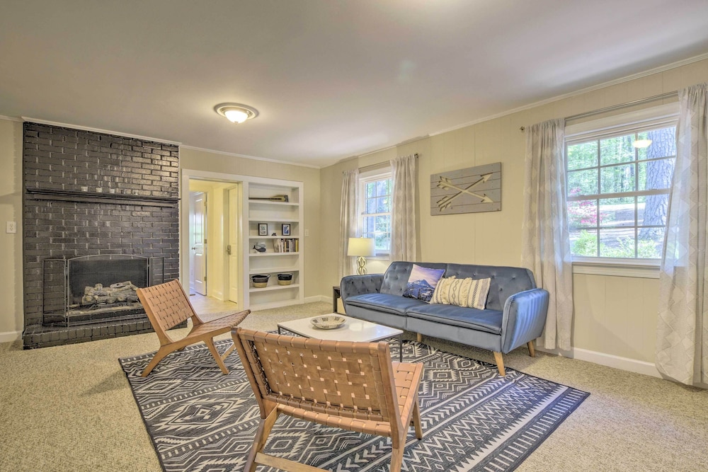 Bright Cary Home With Deck < 15 Mi to Raleigh! - Property Image 22