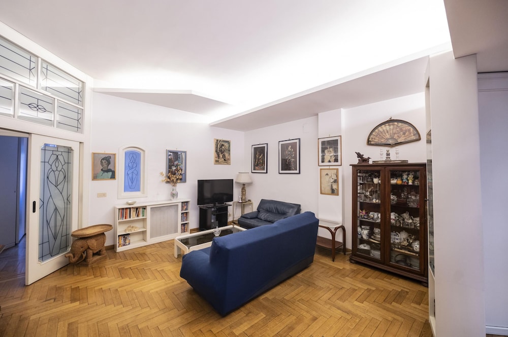 Trastevere 2 BR Cozy Apartment photo 2