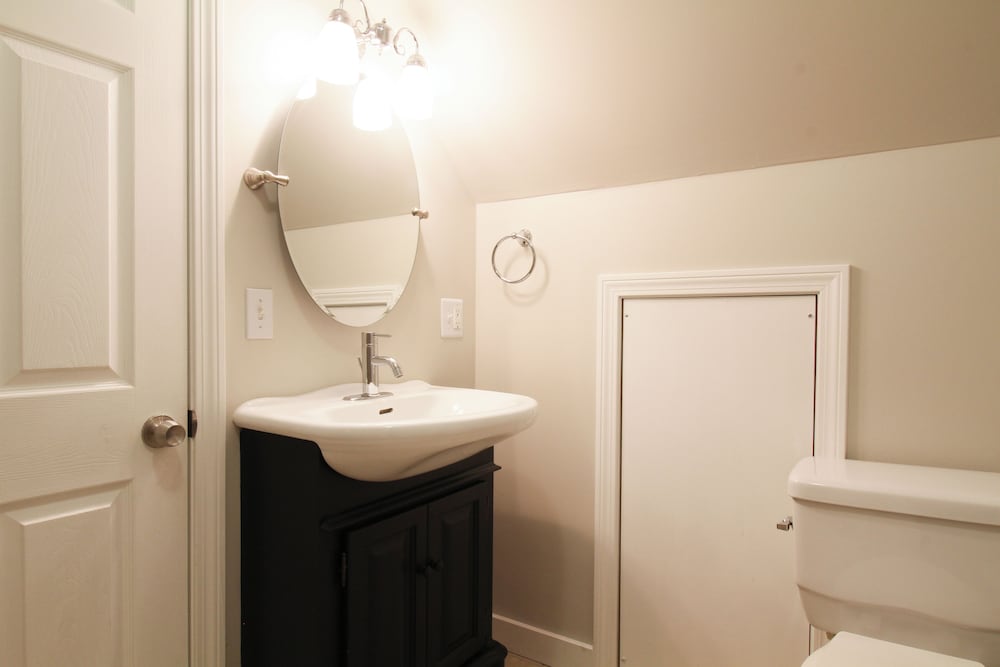The Aurora Inn & Cottages