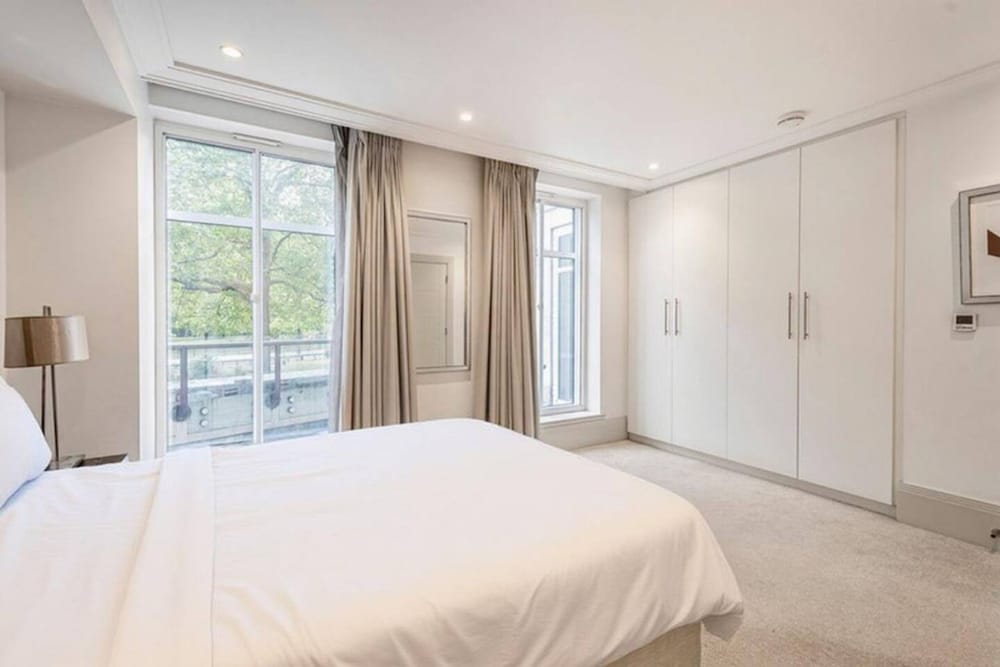 Luxury Park Lane Apartment - Opposite Hyde Park