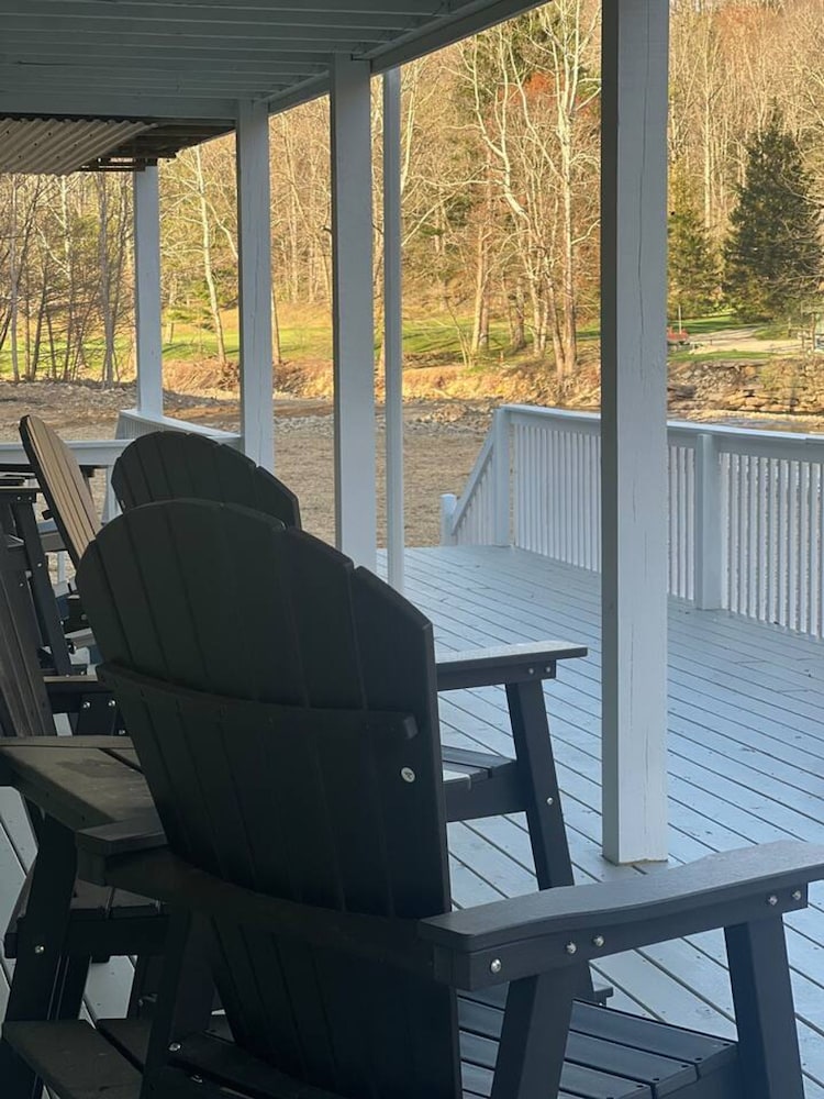 Cozy Mountain Home on the South Toe River