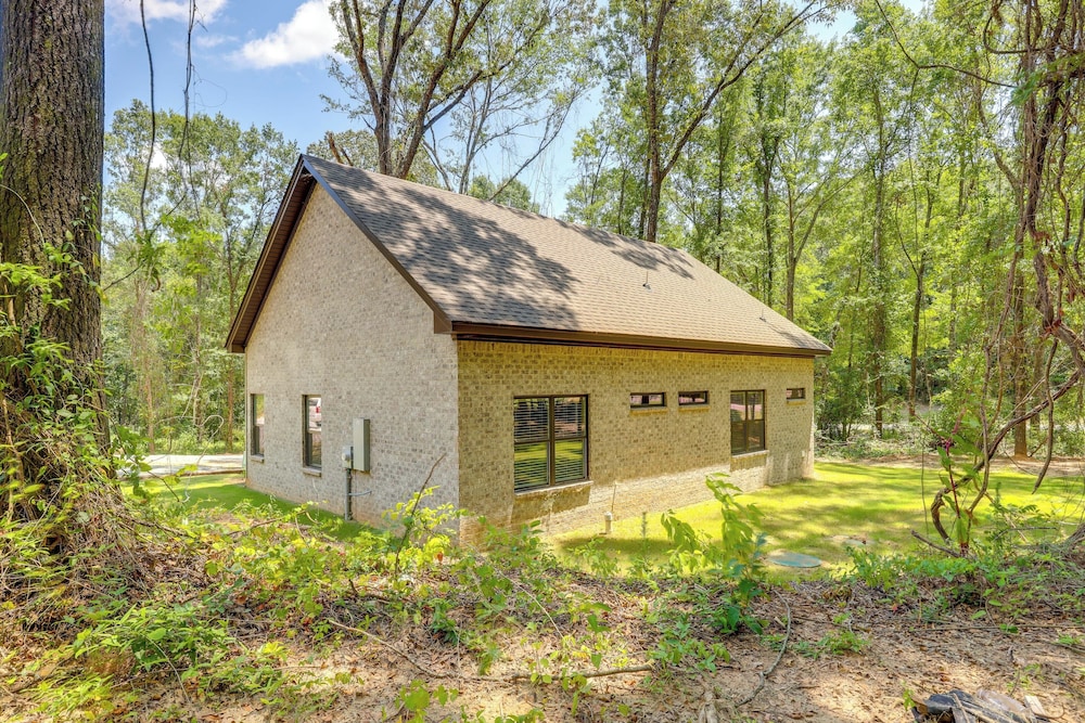 Walk to The Fields at 17 Springs: Millbrook Home!