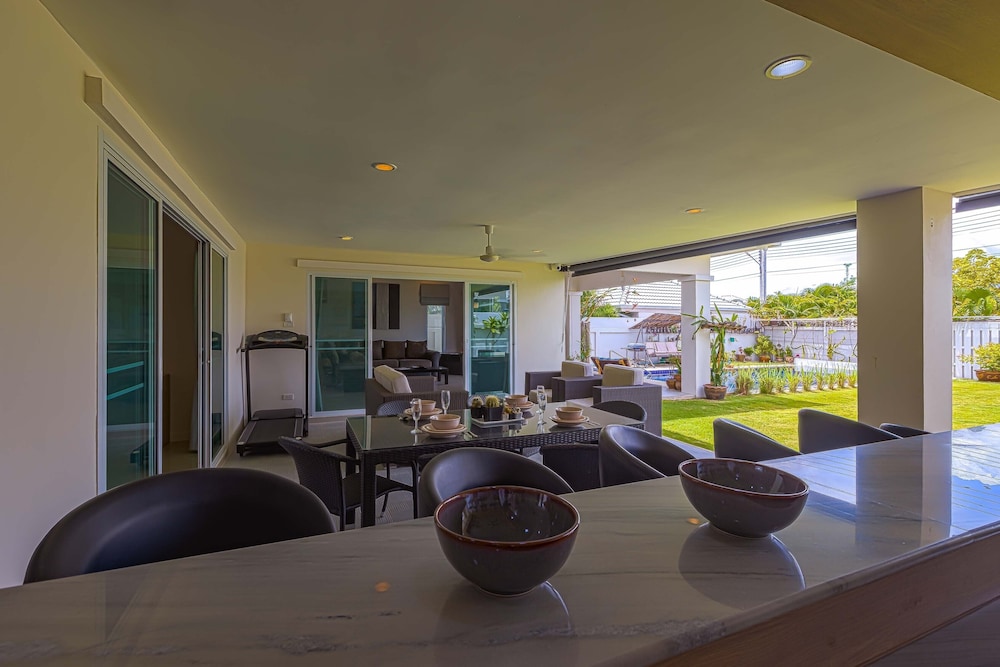 Cozy 3 Bedroom Pool Villa L70 view 5