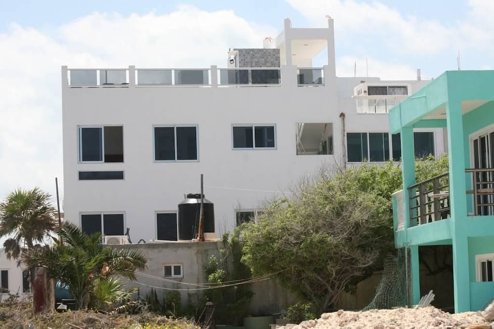 Casitas De Paloma Entire Property by Skyrun view 3