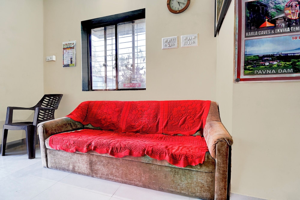 Fabhotel Seven Hills Inn