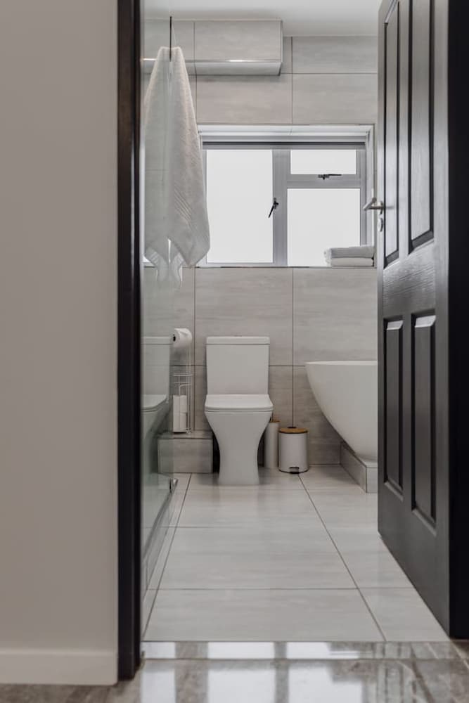 Sea-facing Apartment at Adelphi Galleria Seapoint