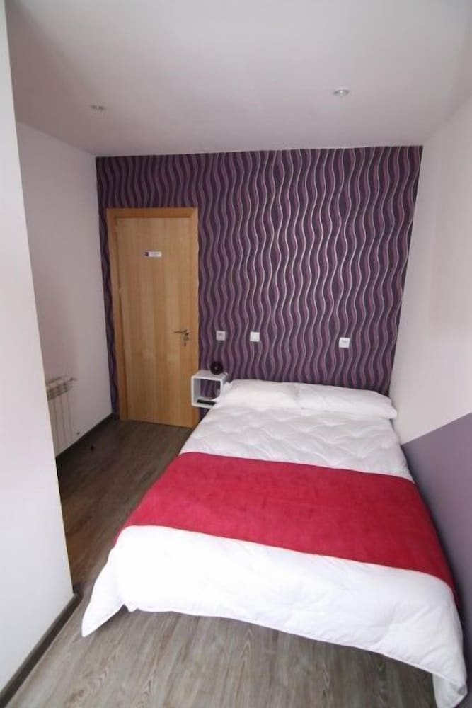 Hostal Abril - Image 2